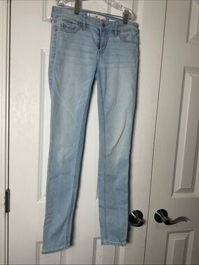 NWOT Hollister Light Blue Skinny Women’s Jeans size W25 L30
